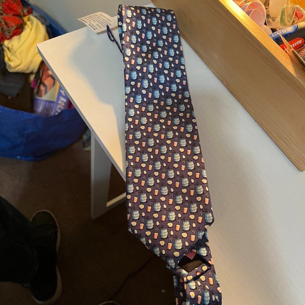 Vineyard Vines Kegs & Eggs Navy Blue Imported Silk Neck Tie NWT
